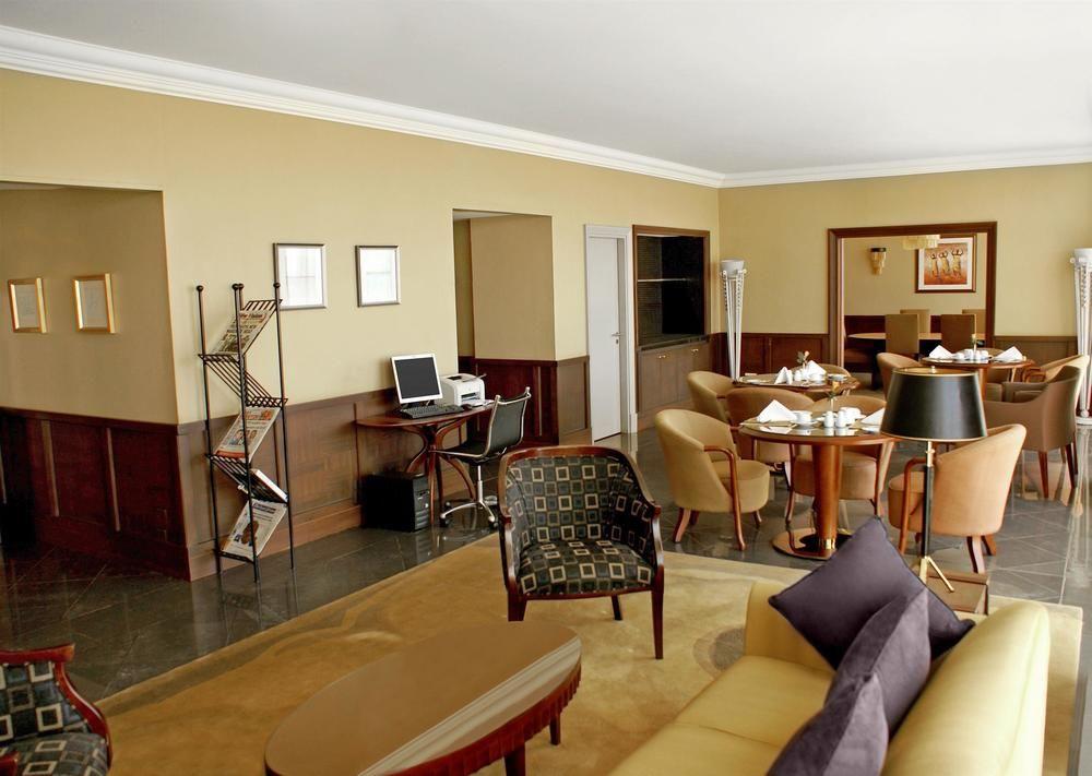 Sheraton Kampala Hotel Kültér fotó