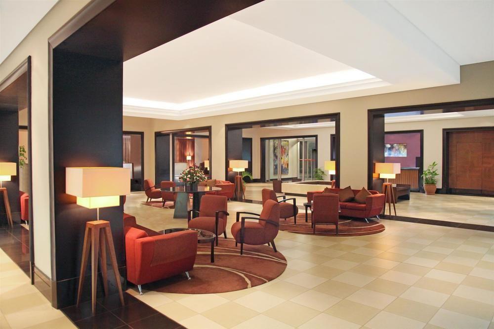 Sheraton Kampala Hotel Kültér fotó