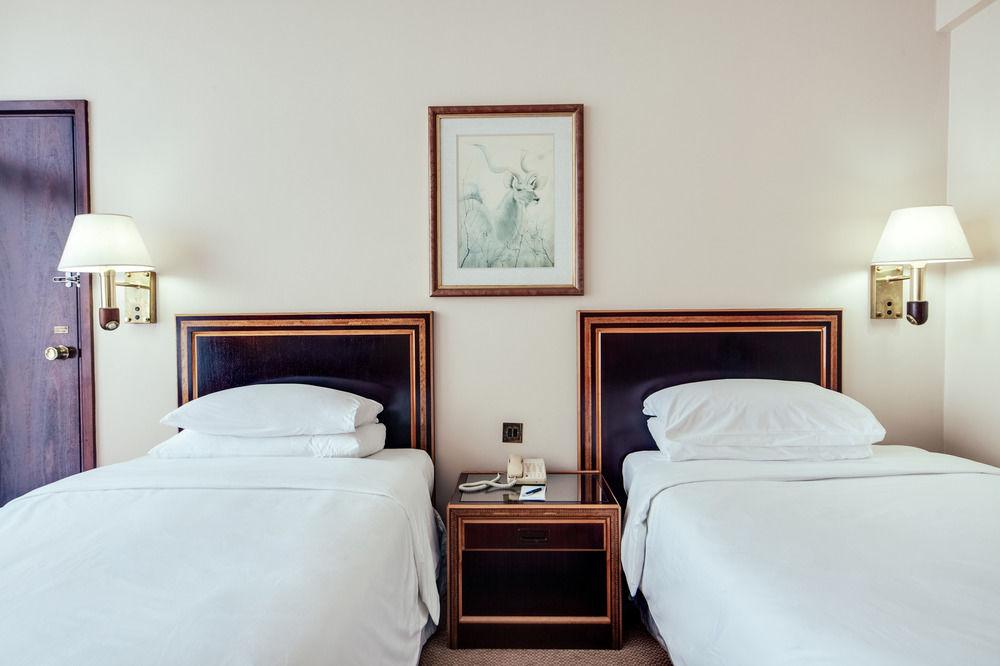 Sheraton Kampala Hotel Kültér fotó