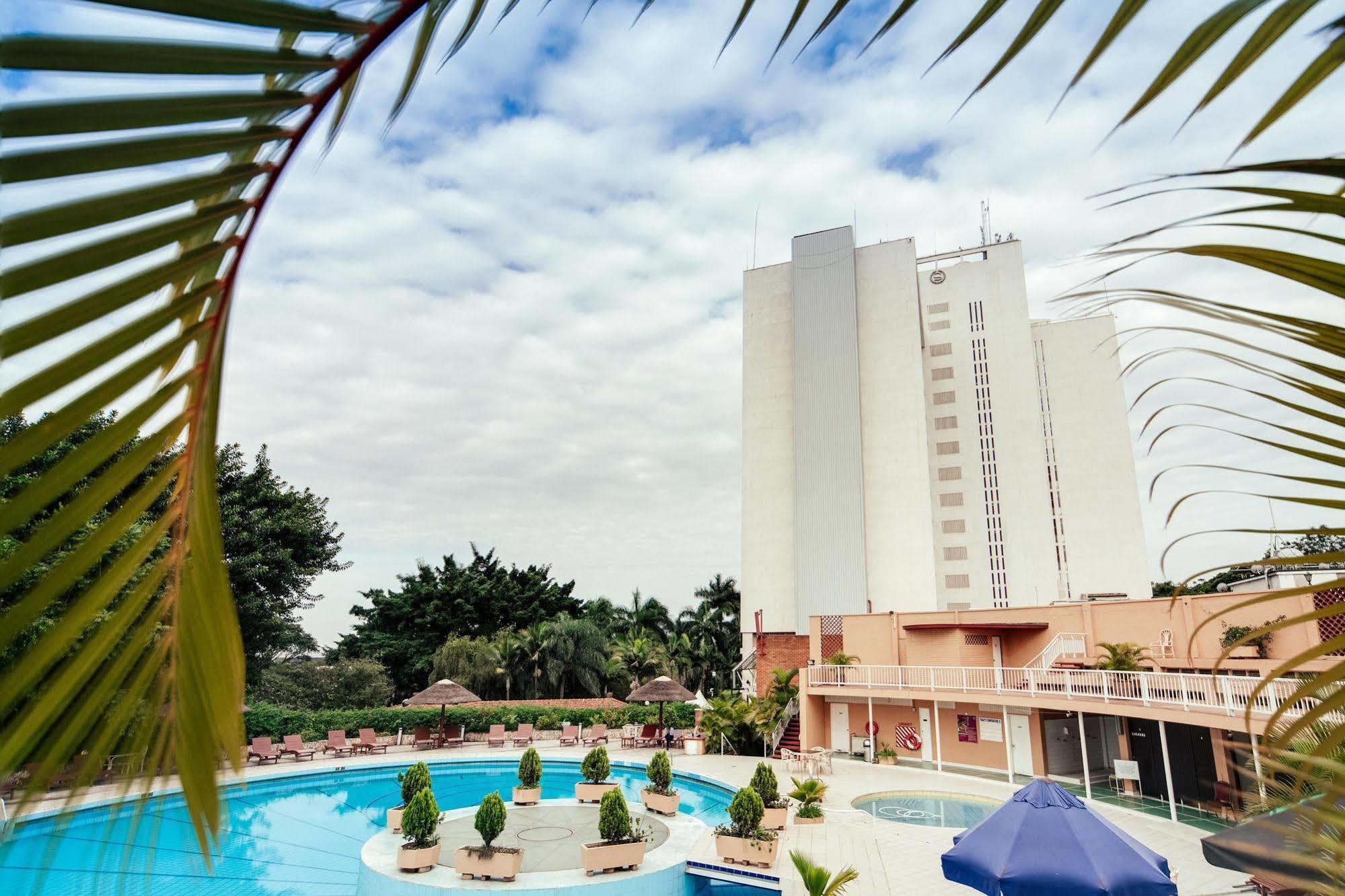Sheraton Kampala Hotel Kültér fotó
